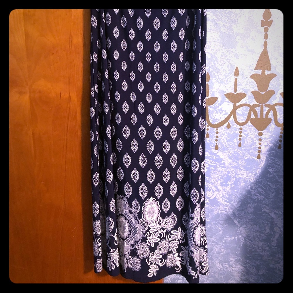 💥3/$12💥 Made in USA GILLI Maxi Skirt